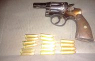 PERSONAL MILITAR Y ELEMENTOS DE LA PEP DETUVIERON EN FRESNILLO A UN HOMBRE POR LA POSESIÓN DE UN ARMA DE FUEGO CORTA