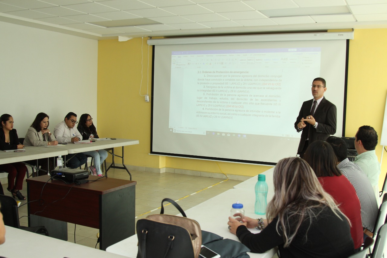 JUEZ EXPONE LA TRASCENDENCIA DE LAS ÓRDENES DE PROTECCIÓN