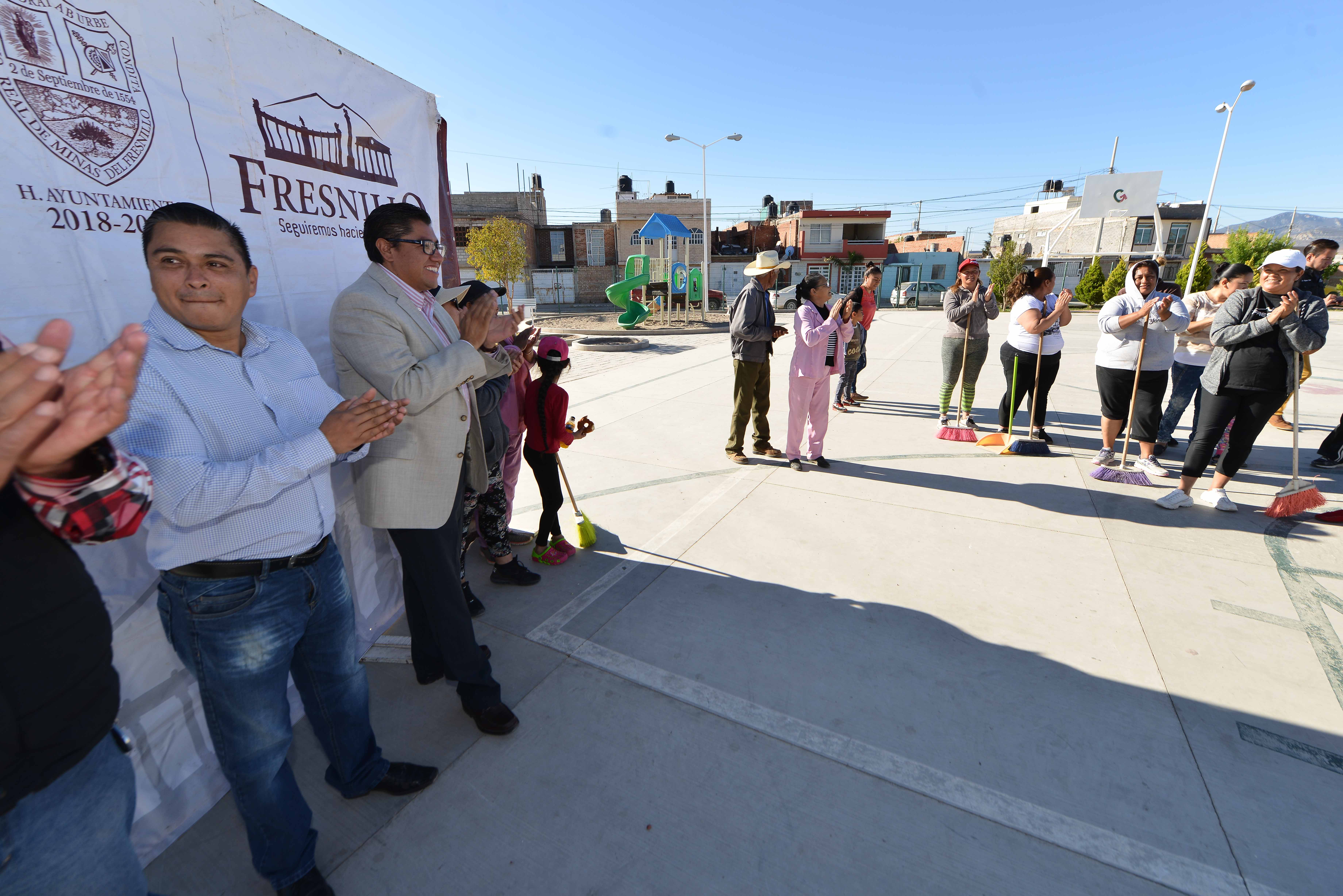 RECONOCE SAÚL MONREAL A TRABAJADORES DE PARQUES Y JARDINES, ASÍ COMO DE LIMPIA, EN LA XXXII MEGABRIGADA