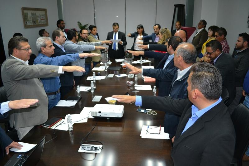 RINDEN PROTESTA INTEGRANTES DEL CONSEJO PARA EL DESARROLLO METROPOLITANO