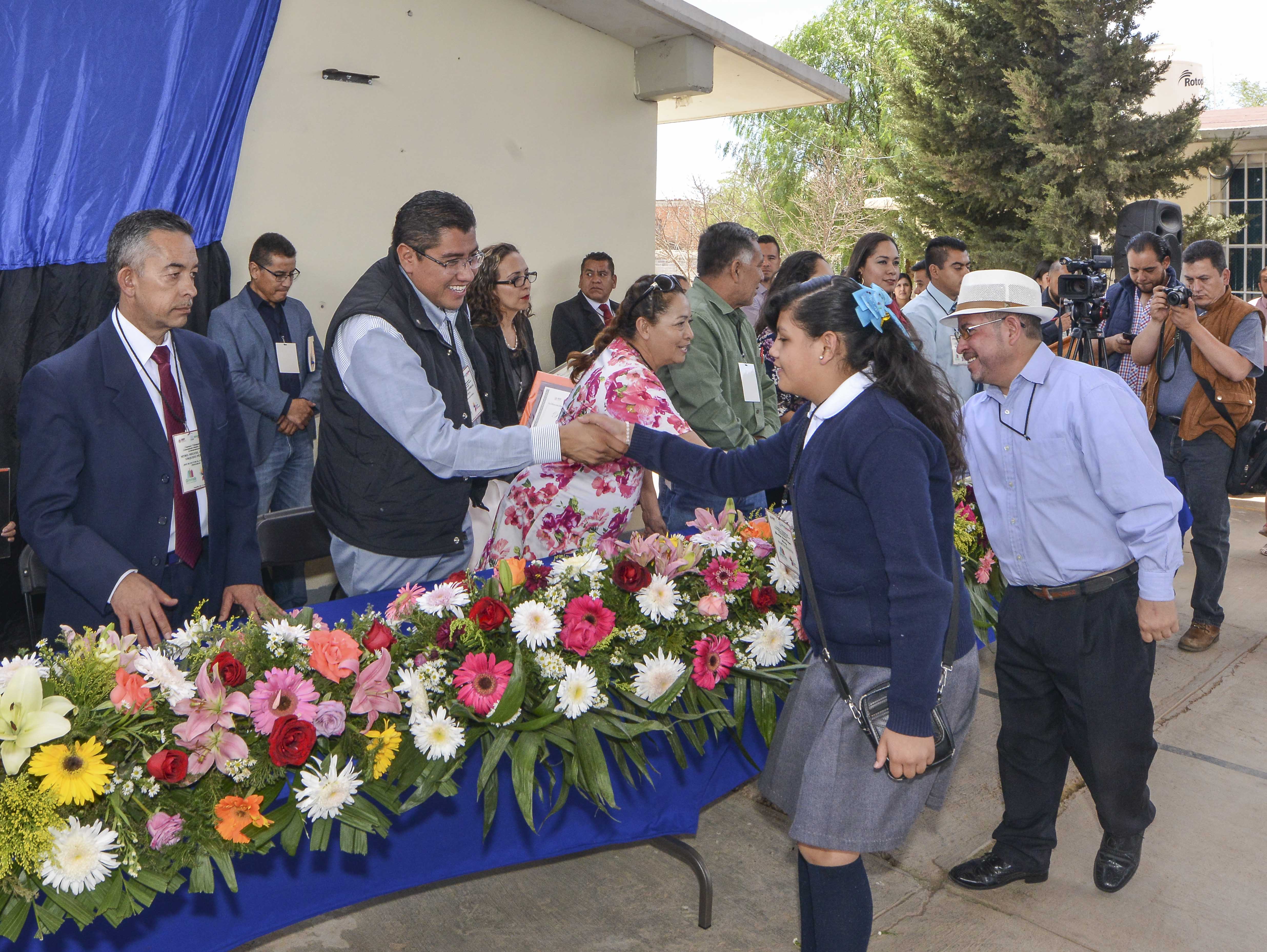 TENGO UN FUERTE COMPROMISO CON LA EDUCACION: SMA