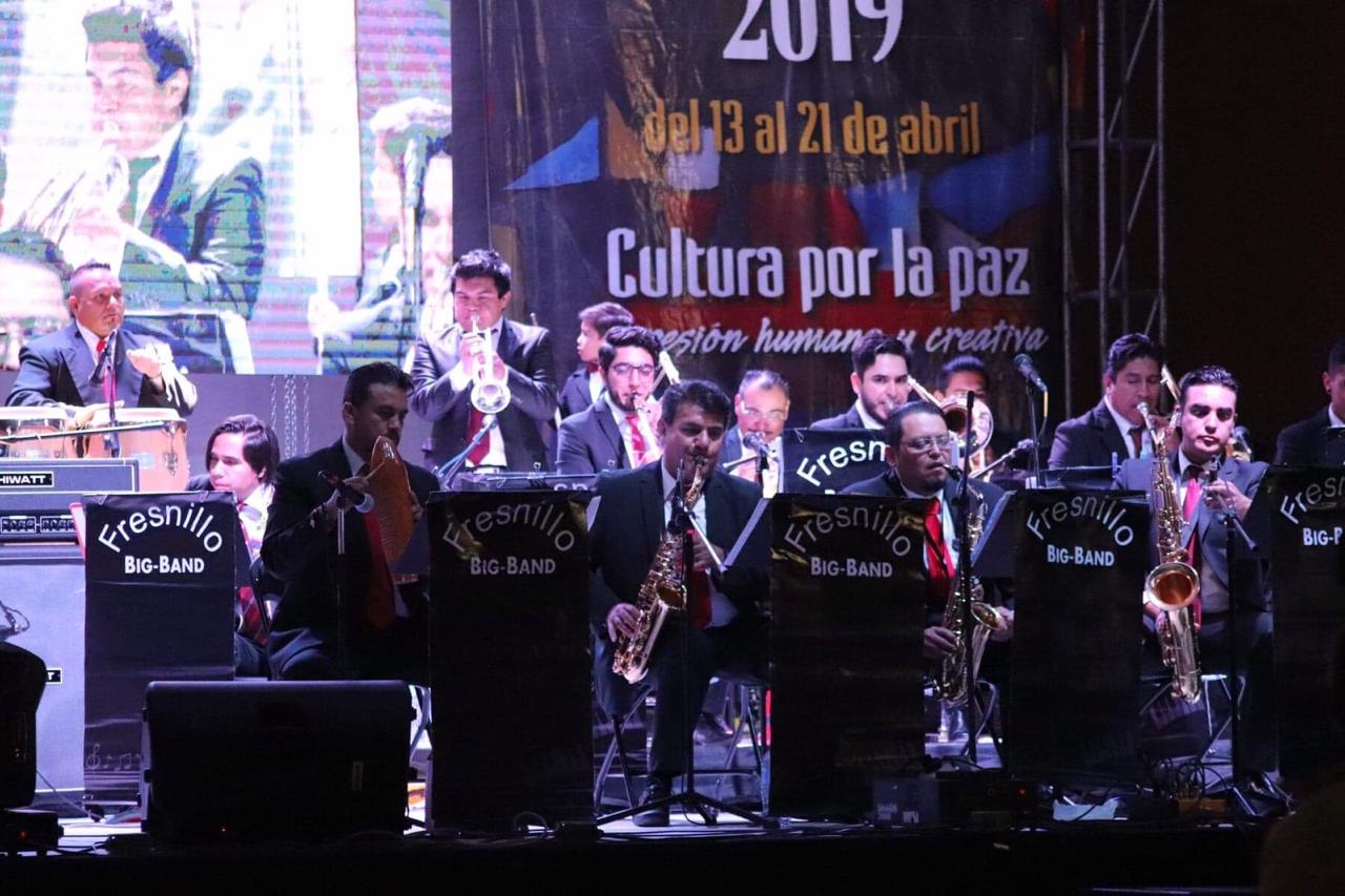 ﻿EL GRUPO DE JAZZ FRESNILLO BIG BAND ﻿CONQUISTA EL CORAZÓN DE LOS HABITANTES DE EL MINERAL