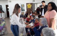 CONVIVE LUPITA PÉREZ DE MONREAL, CON MADRES DE LA TERCERA EDAD.