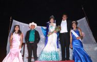 CORONA SAÚL MONREAL A LA REINA DE LAS FIESTAS PATRONALES DE LAS CATARINAS