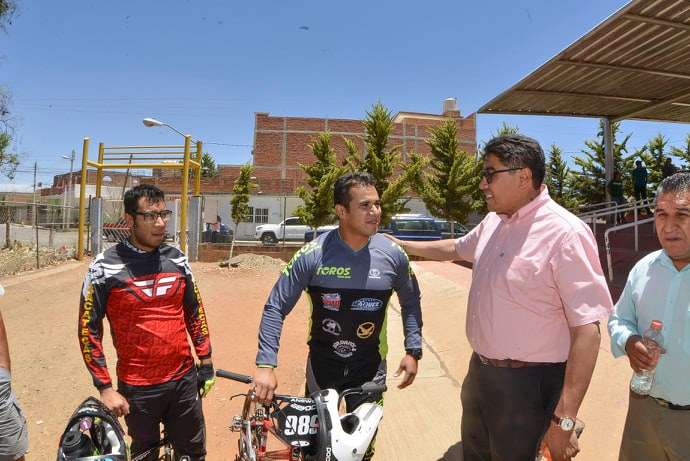 GRAN ÉXITO DE LA CARRERA ESTATAL BMX-TOROS