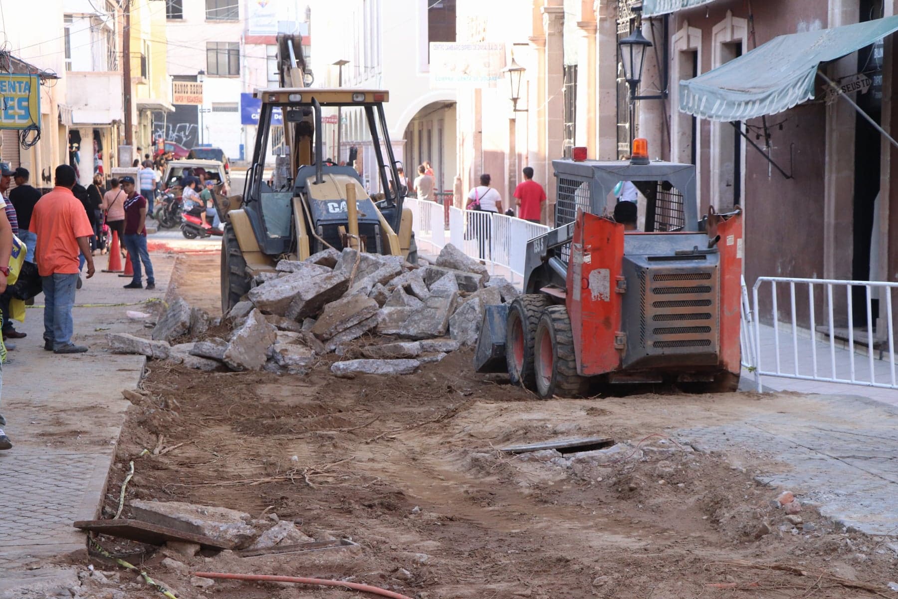 INICIA REHABILITACIÓN DEL DRENAJE EN EL CENTRO HISTÓRICO