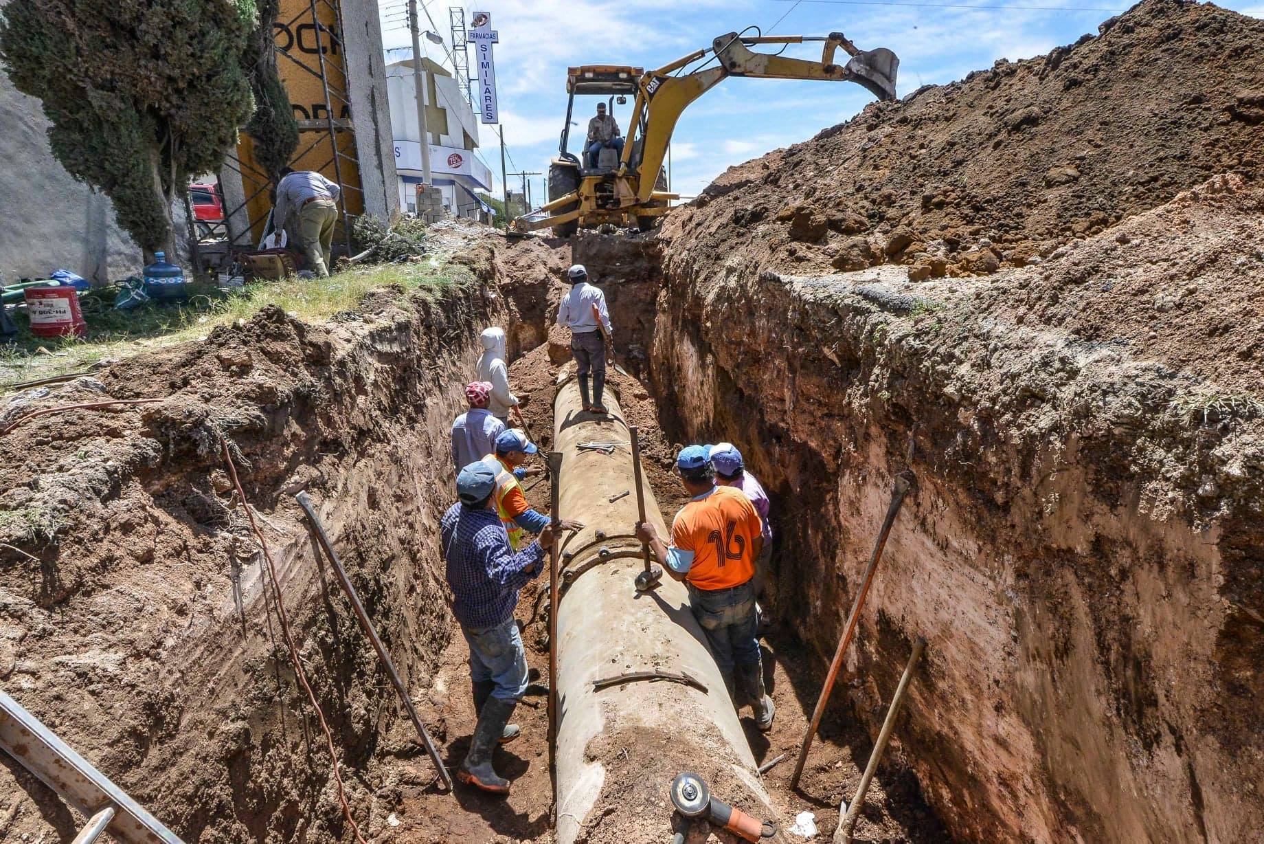 TRABAJA SIAPASF PARA RESTABLECER EL ABASTO DE AGUA POTABLE EN LAS 48 COLONIAS AFECTADAS.