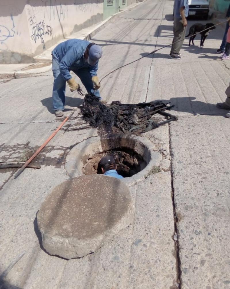 LLAMAN A LA POBLACIÓN A EVITAR TIRAR BASURA EN LA CALLE E IMPEDIR TAPONAMIENTOS EN ALCANTARILLAS