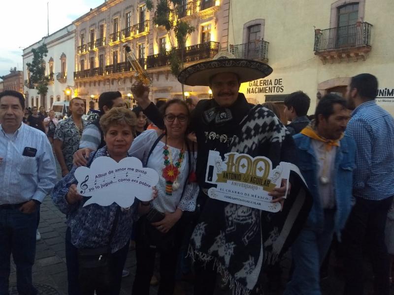 OFRECE SECTURZ CALLEJONEADA A TURISTAS Y ZACATECANOS CON MOTIVO DEL CENTENARIO DEL NACIMIENTO DE ANTONIO AGUILAR