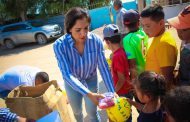 FESTEJA DIF A MAMÁS Y NIÑOS DE COMUNIDADES