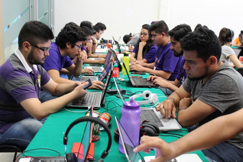 BUSCA INNOVAHACK 2019 MOTIVAR A JÓVENES A RESOLVER PROBLEMÁTICAS DE SALUD CON IDEAS TECNOLÓGICAS