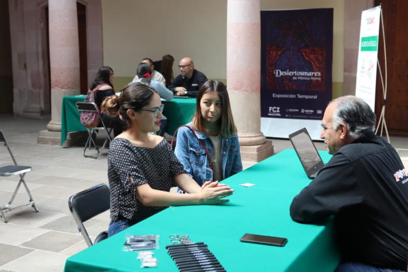 BRINDA SECRETARIO DE TURISMO INFORMACIÓN Y ASESORÍA A CIUDADANOS DURANTE PRIMERA AUDIENCIA PÚBLICA