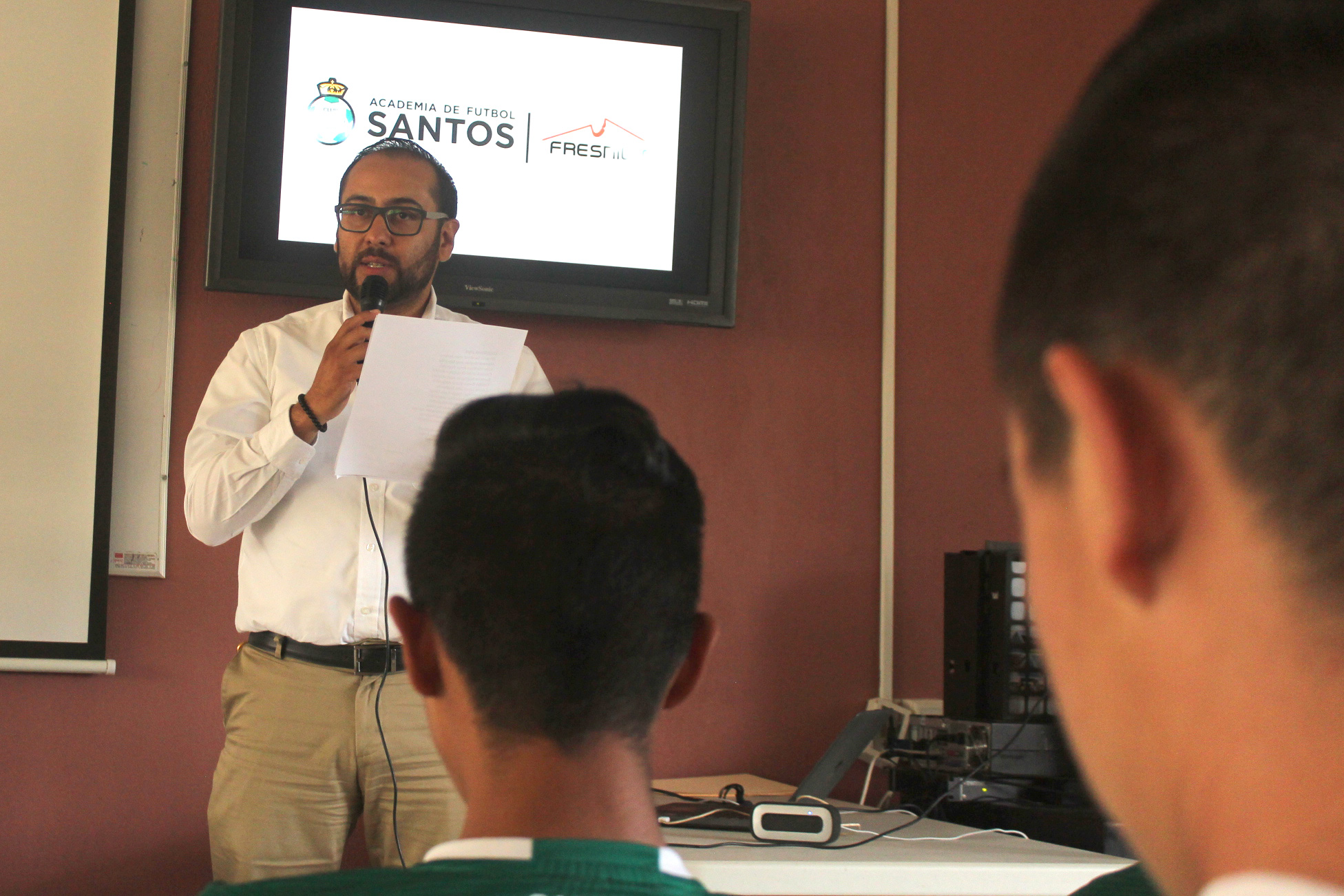 Fresnillo plc celebra la graduación de la segunda generación de niños de la Academia de Fútbol Santos Fresnillo