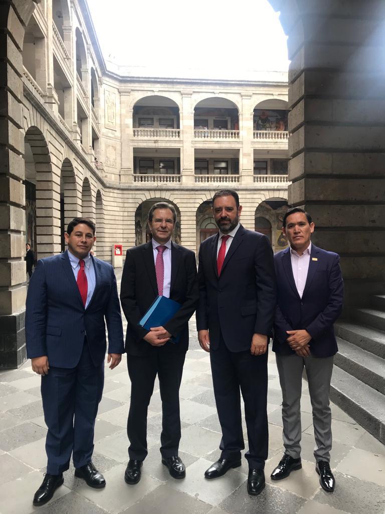 SE REÚNE ALEJANDRO TELLO CON EL SECRETARIO DE EDUCACIÓN, ESTEBAN MOCTEZUMA PARA GESTIONAR EL PAGO DE LA NÓMINA EDUCATIVA