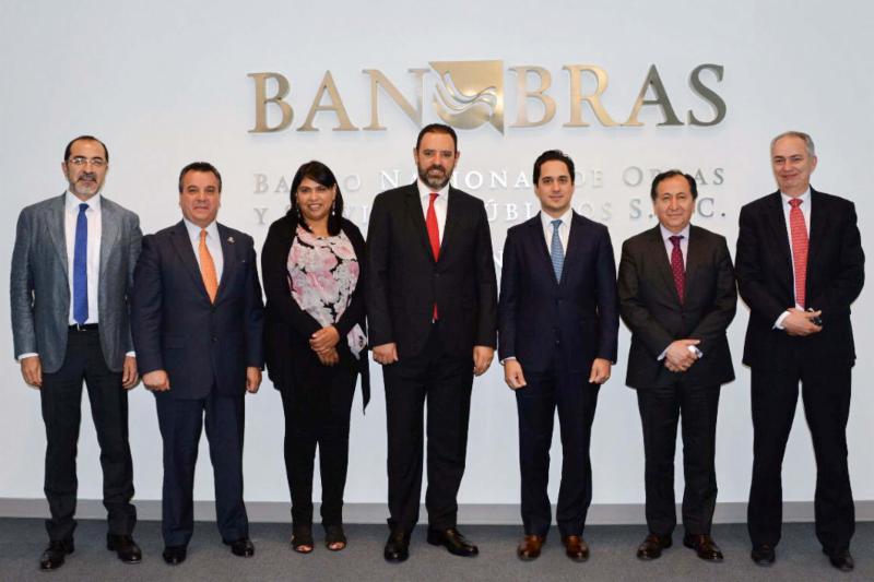 GOBERNADOR Y DIRECTOR DE BANOBRAS ANALIZAN PROGRAMAS DE FINANCIAMIENTO PARA LA EJECUCIÓN DE INFRAESTRUCTURA