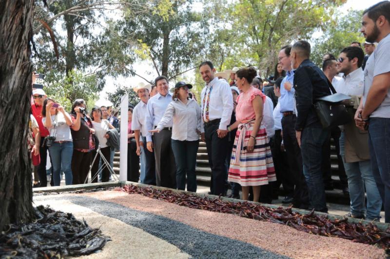 PREPARA SECRETARÍA DE ECONOMÍA EXPO GASTRONÓMICO-ARTESANAL PARA CELEBRAR DÍA DEL ZACATECANO EN CDMX