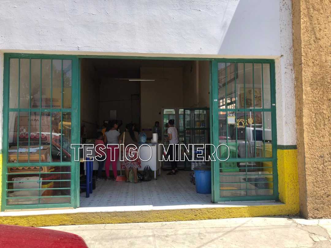 A PUNTO DE PERDER LA MANO