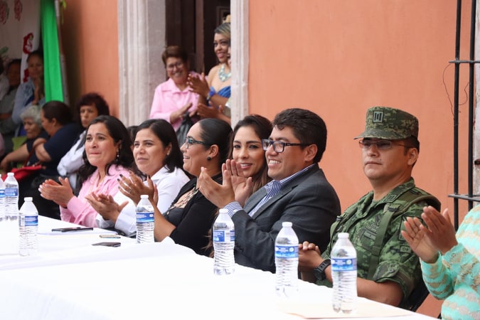 CLAUSURAN ACTIVIDADES DE LOS TALLERES DEL SMDIF