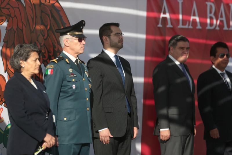 FOMENTAN AUTORIDADES LA TRANSPARENCIA ENTRE LA POBLACIÓN INFANTIL DURANTE HONORES A LA BANDERA