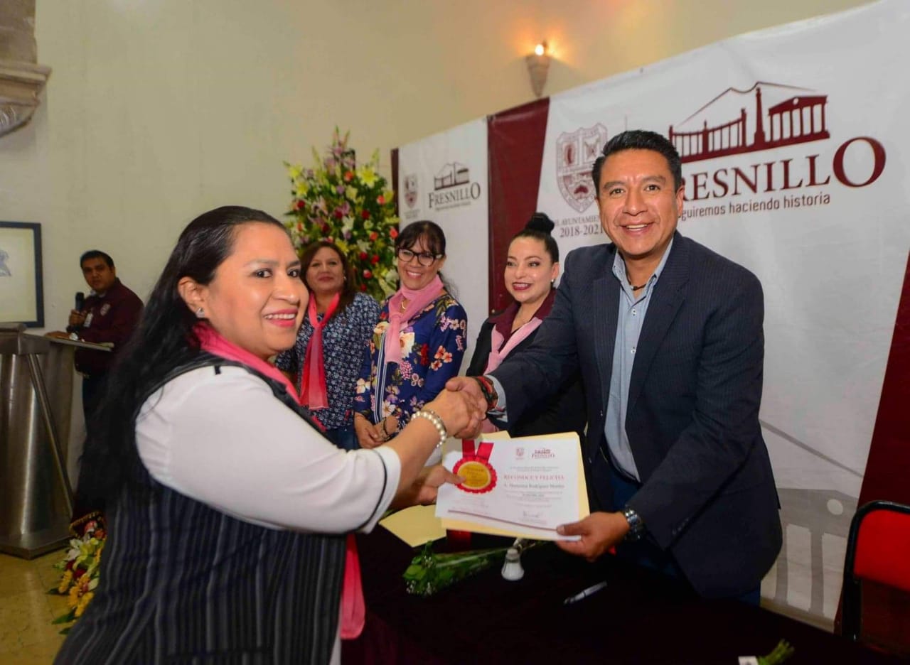 SE RECONOCE EL TRABAJO DE LAS 105 SECRETARIAS DEL H. AYUNTAMIENTO DE FRESNILLO