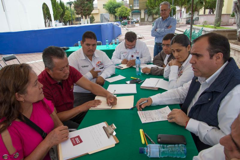 SECRETARIO DE OBRAS PÚBLICAS REALIZA AUDIENCIA PÚBLICA EN TEPECHITLÁN