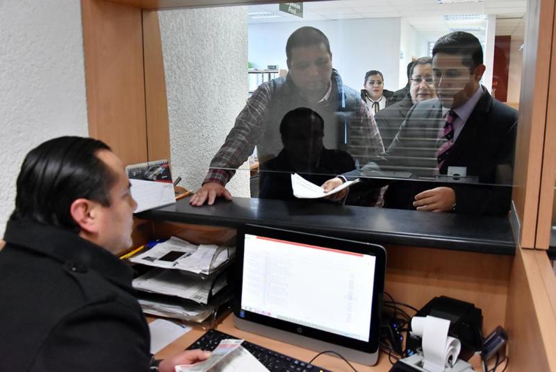 SUPERVISA SECRETARIO DE FINANZAS EFICIENCIA Y BUEN TRATO EN OFICINAS RECAUDADORAS