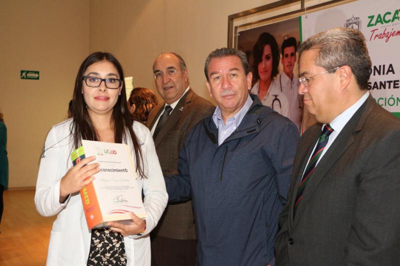 RECIBE SECRETARÍA DE SALUD A 83 MÉDICOS PASANTES EN SERVICIO SOCIAL