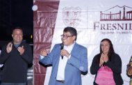 ENCIENDE SAÚL MONREAL LUMINARIAS EN COLONIA EJIDAL 3