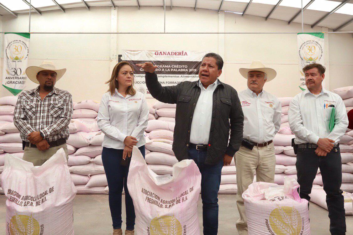 SADER ENTREGA APOYOS DE AVENA EN EL MUNICIPIO