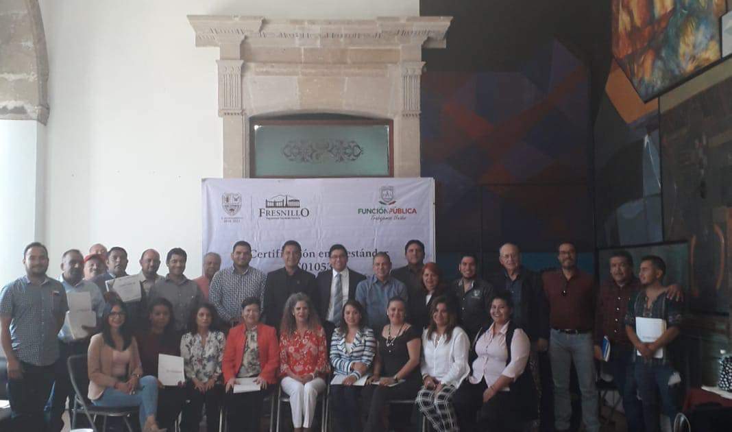 CERTIFICAN A PERSONAL DE CONTRALORIA MUNICIPAL EN ESTANDAR EC01053.01