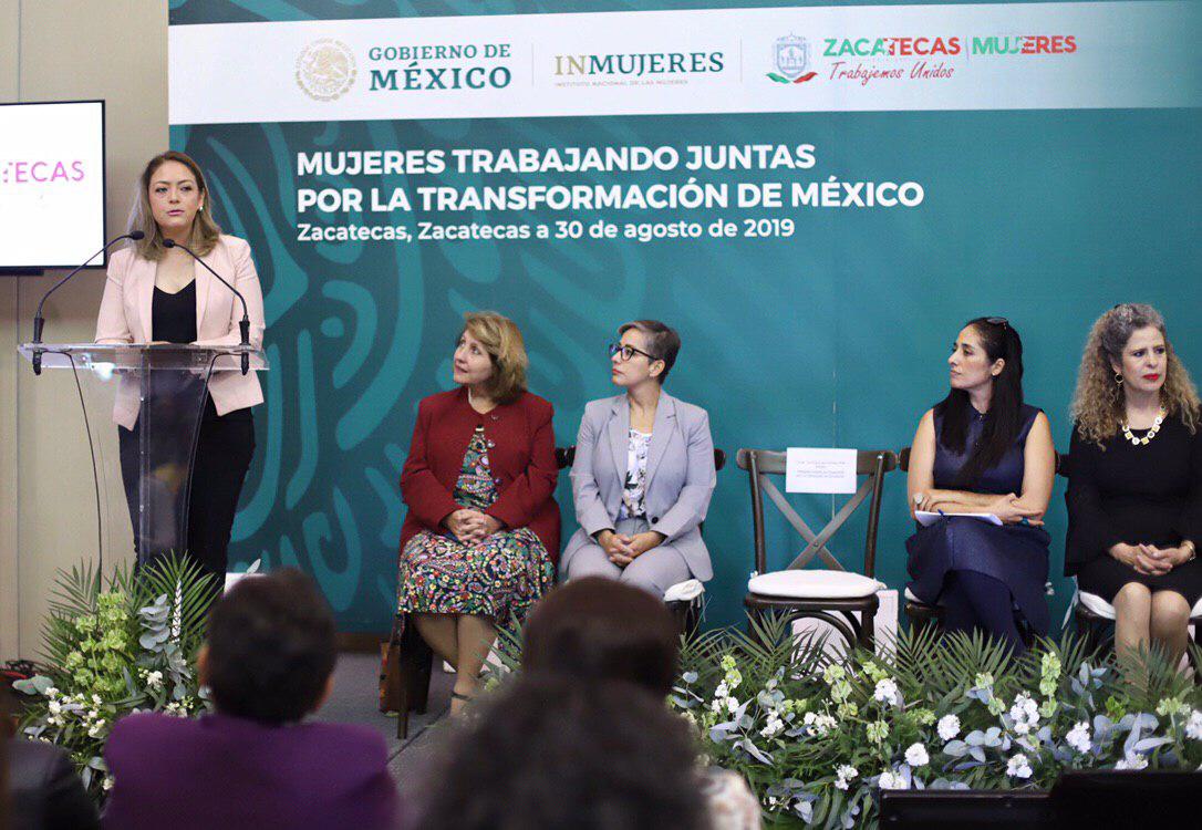 PROMUEVE ULISES MEJÍA HARO EMPODERAMIENTO DE LA MUJER CON FORO PARA EMPRENDEDORAS