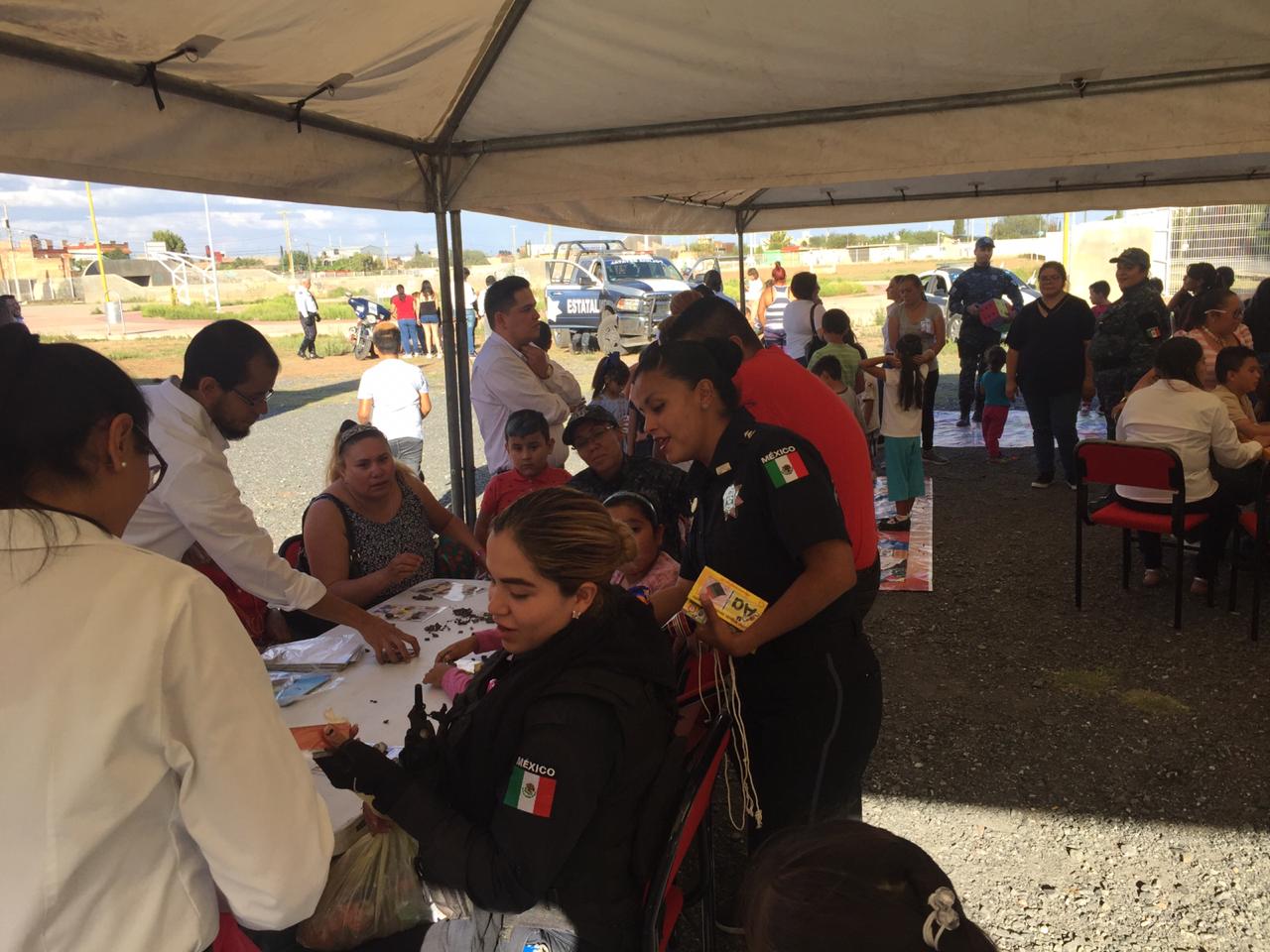 GRAN PARTICIPACIÓN EN ACTIVIDAD: UN DÍA CON TUS POLICIAS