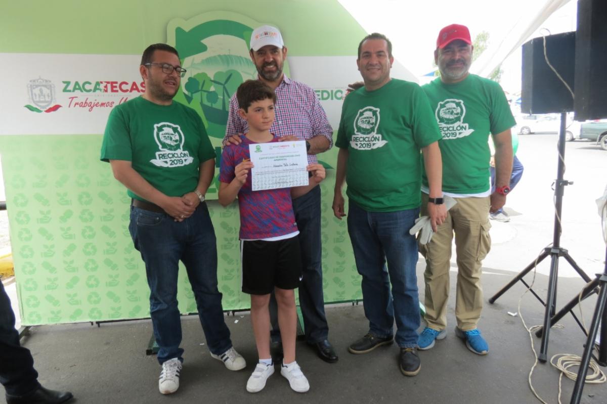 Celebra Gobernador Tello la participación y cultura ambiental ciudadana durante Reciclón 2019