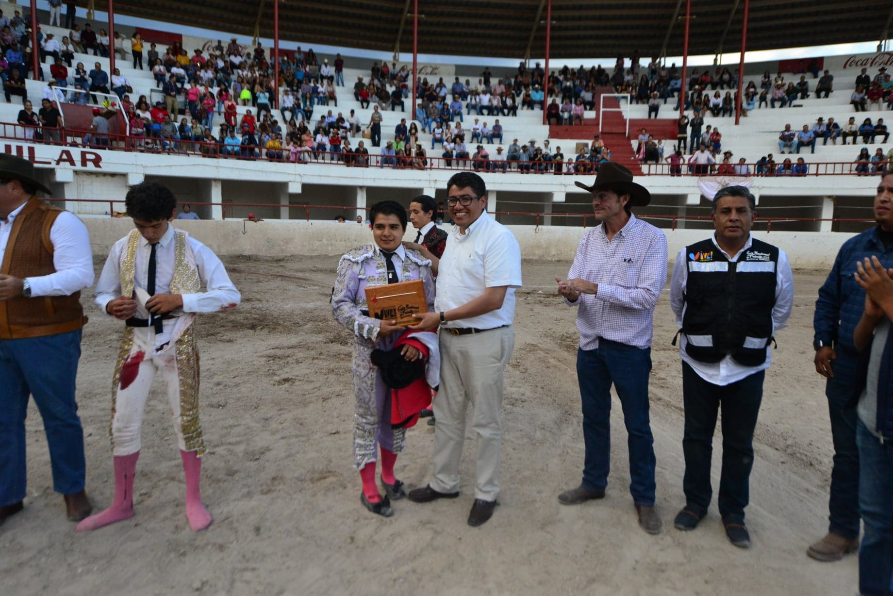 Oreja para Juan Francisco Martínez “El Papo”, en el Lienzo Charro Antonio Aguilar, en el Gran Serial Taurino.