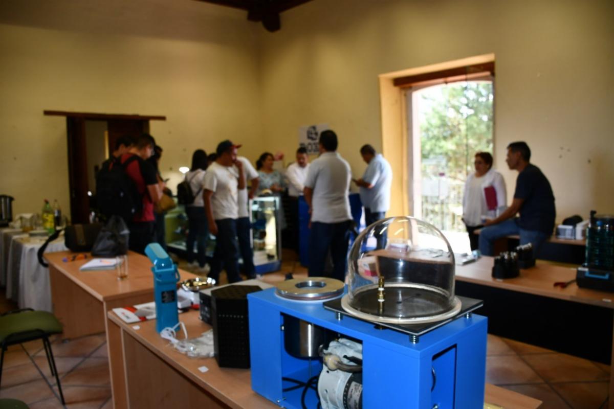 POR PRIMERA OCASIÓN, JOYEROS PLATEROS SE REÚNEN PARA CONOCER NUEVAS TENDENCIAS Y TECNOLOGÍA