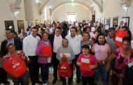 ATRAVÉS DE UNE, SEDESOL ENTREGA MÁS DE 2 MDP EN APOYOS ECONÓMICOS, CRÉDITOS Y OBRAS SOCIALES