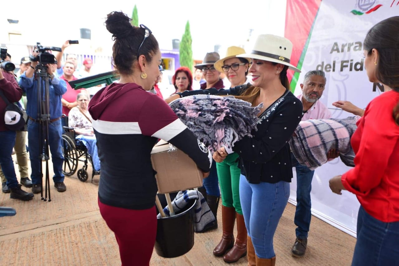 ENTREGAN EN FRESNILLO, APOYOS DEL FONDEN A FAMILIAS AFECTADAS POR LAS LLUVIAS