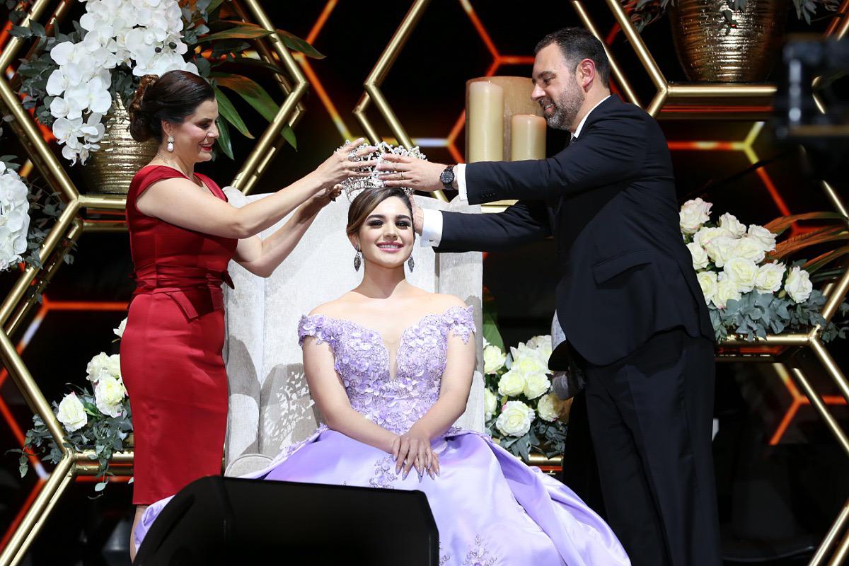 CON LA CORONACIÓN DE JUDITH ROLDÁN, INICIA LA FENAZA 2019
