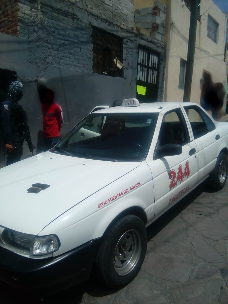 ASEGURA PEP A TAXISTA POR LA POSESIÓN DE CASI MEDIO KILOGRAMO DE DROGA