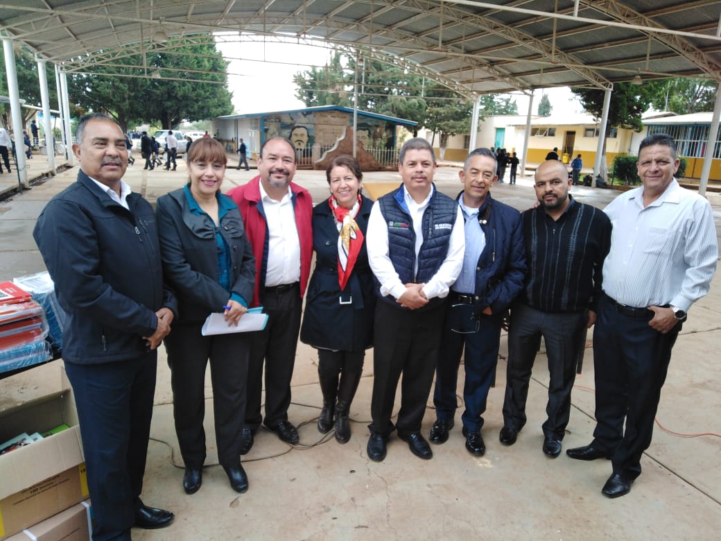 AFIRMAN EL COMPROMISO DE MEJORAR LAS CONDICIONES DE LA PRIMARIA FRANCISCO I MADERO EN FRESNILLO