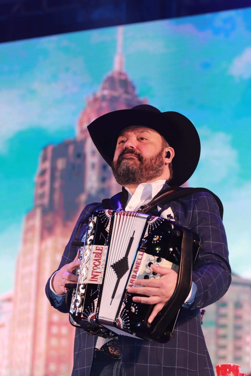 INTOCABLE SE LLEVA EL CORAZÓN DE LOS FRESNILLENSES AL CELEBRAR SUS 25 AÑOS EN UN ESPECTÁCULO EN EL FORO VIVE