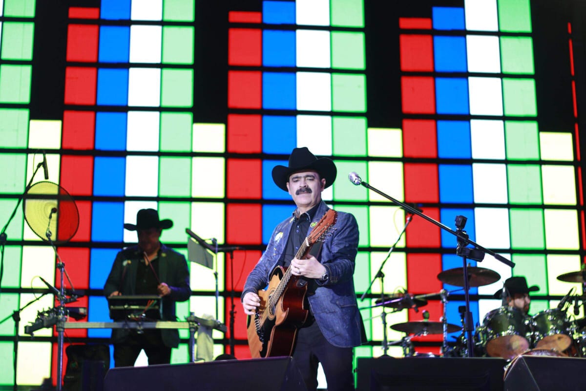 LOS TUCANES DE TIJUANA SE LUCIERON CON SU ESPECTÁCULO EN EL FORO VIVE