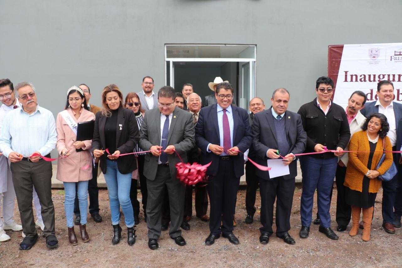 ENTREGA ALCALDE LABORATORIO QUIRÚRGICO EN LA UNIDAD DE MEDICINA HUMANA