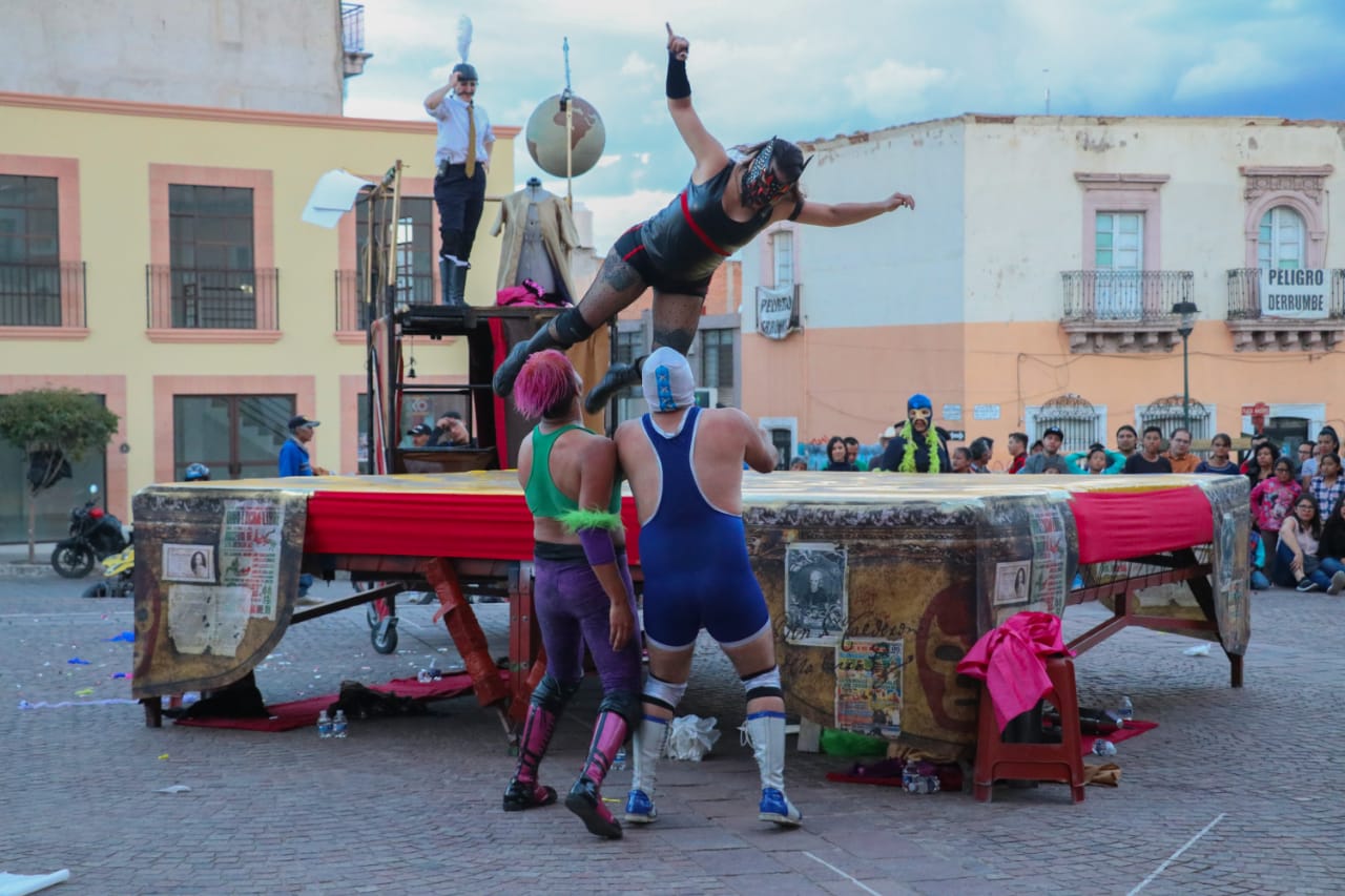 CONCLUYE CON ÉXITO EL FESTIVAL DE TEATRO DE CALLE EN FRESNILLO