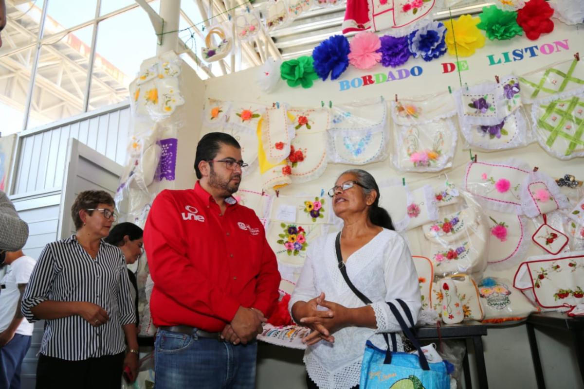 EN LUIS MOYA SE ENTREGAN APOYOS UNE A CUIDADORES DE PERSONAS CON DISCAPACIDAD