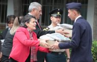 ENTREGAN UNIFORMES A ESTUDIANTES DEL BACHILLERATO GENERAL MILITARIZADO