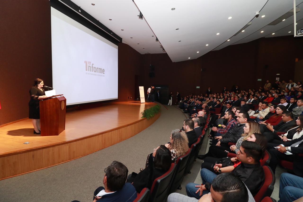 ENTREGA DIPUTADA MA. NAVIDAD RAYAS SU PRIMER INFORME DE ACTIVIDADES LEGISLATIVAS
