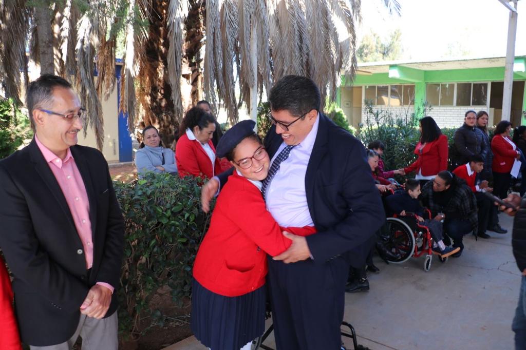 SAÚL MONREAL FOMENTA LOS VALORES CÍVICOS EN EL CAM GABRIELA BRIMMER