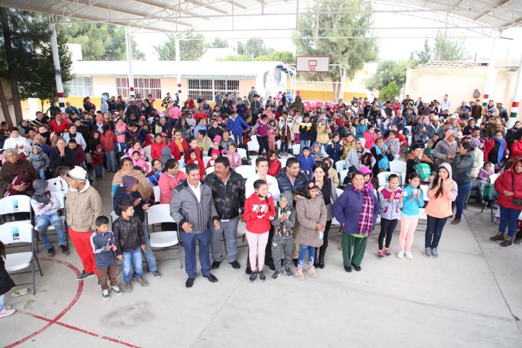 GOBIERNO DE ZACATECAS ENTREGA MÁS DE 32 MIL 500 APOYOS INVERNALES EN 40 MUNICIPIOS