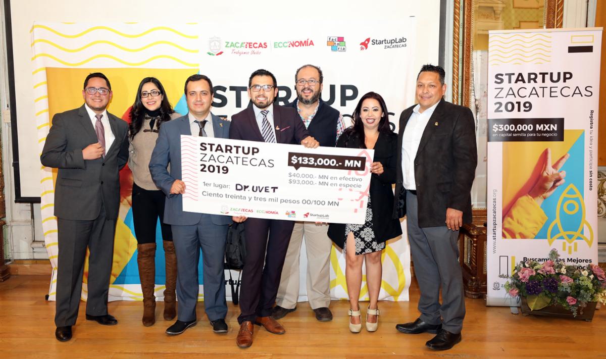 SE ENTREGARON 300 MIL PESOS EN PREMIOS A LOS GANADORES DEL STARTUP ZACATECAS 2019